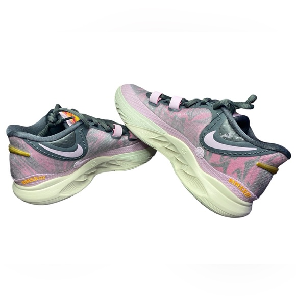 Nike Kyrie 8 All Star - Picture 6 of 7